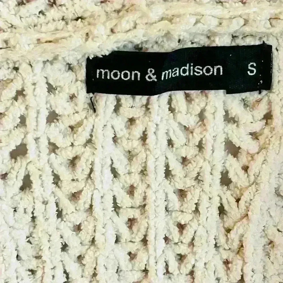Moon & Madison Cozy Open-Front Cardigan with Scalloped Hem - Picture 4 of 6